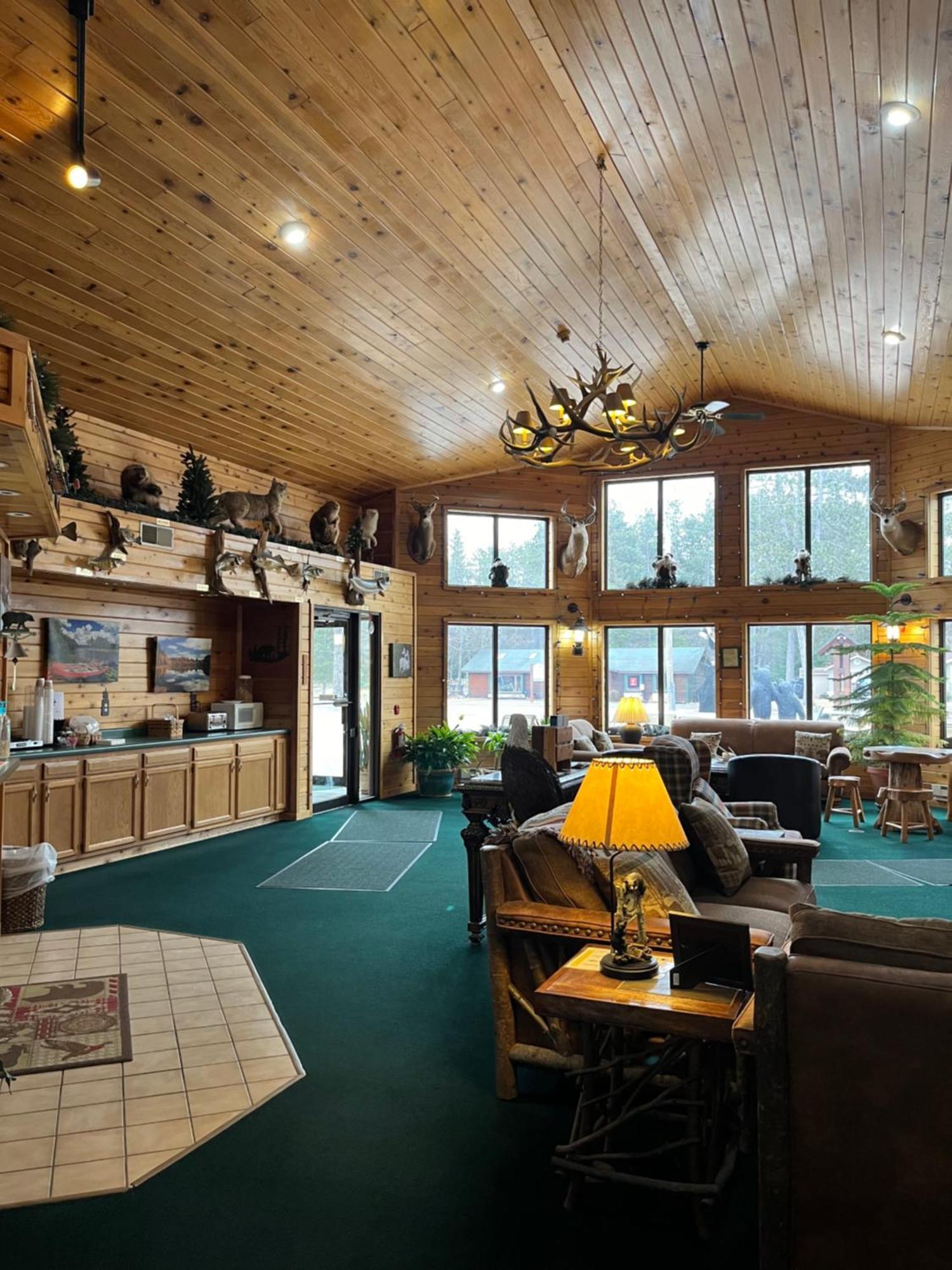 Boulder Bear Motor Lodge Boulder Junction Exterior foto